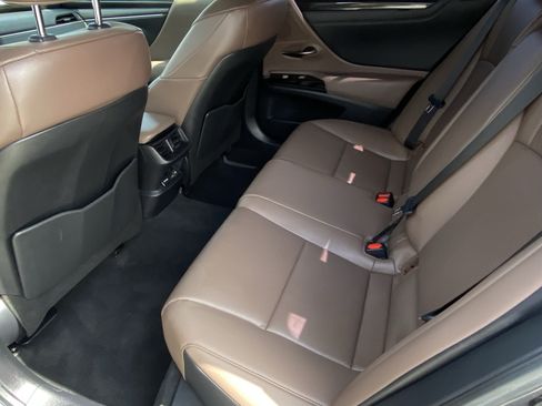 Used 2025 Lexus ES 350 w/ Accessory Package (Z2) FWD image 22