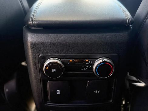 Used 2023 Ford Explorer XLT w/ Equipment Group 202A AWD/4WD image 19