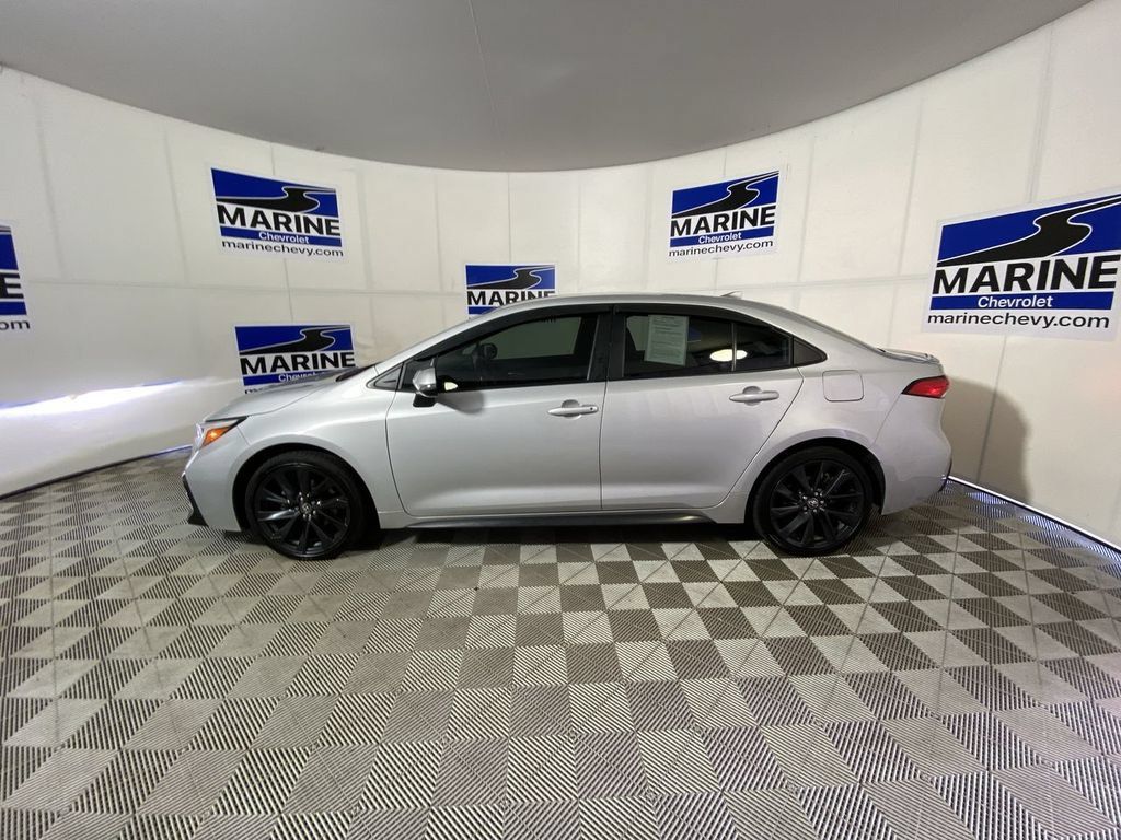 Used 2024 Toyota Corolla SE FWD image 13