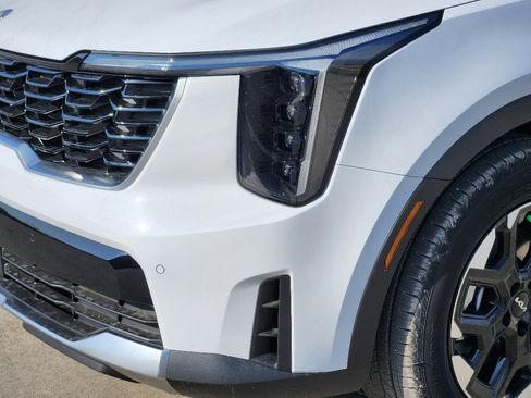 New 2026 Kia Sorento S image 6
