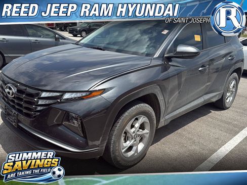 Certified 2024 Hyundai Tucson SE AWD/4WD image 1