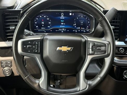 Used 2023 Chevrolet Silverado 1500 LT AWD/4WD image 16