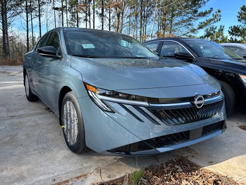 New 2026 Nissan Sentra SV w/ SV Convenience Package image 3