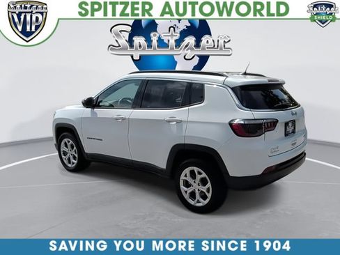 Used 2024 Jeep Compass Latitude AWD/4WD image 7