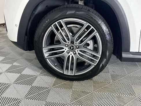 Certified 2024 Mercedes-Benz GLS 450 4MATIC image 32