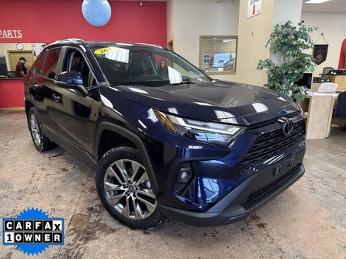 Used 2023 Toyota RAV4 XLE Premium image 1