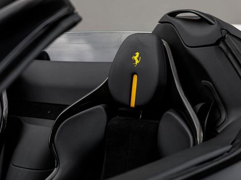 Used 2022 Ferrari SF90 Spider AWD/4WD image 37
