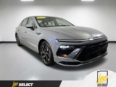 Used 2025 Hyundai Sonata SEL FWD image 7