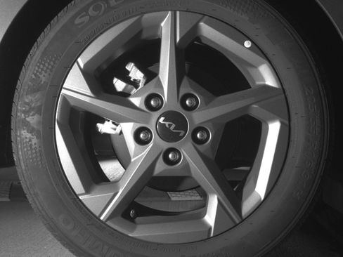 Used 2025 Kia K4 FWD image 15
