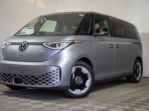 New 2025 Volkswagen ID. Buzz Pro S image 3