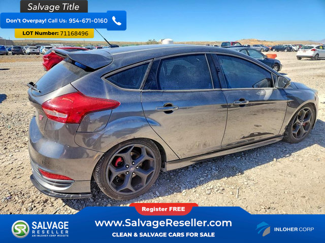 Used 2016 Ford Focus ST w/ Equipment Group 402A FWD image 4