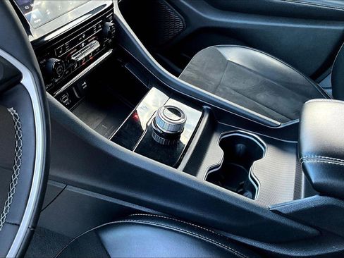 Used 2023 Jeep Grand Cherokee Altitude image 15