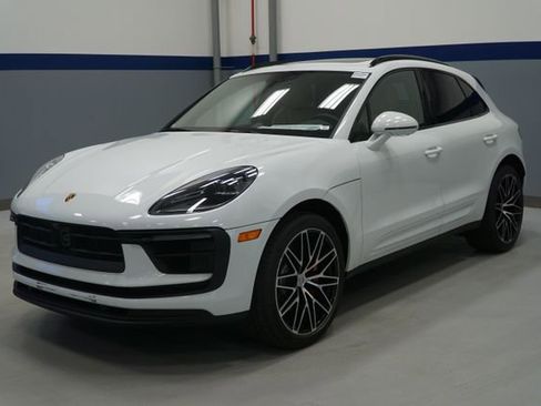 New 2026 Porsche Macan S image 1