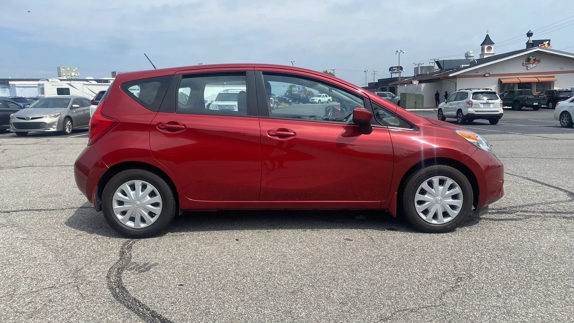 Used 2015 Nissan Versa Note SV w/ SV Convenience Package FWD image 4