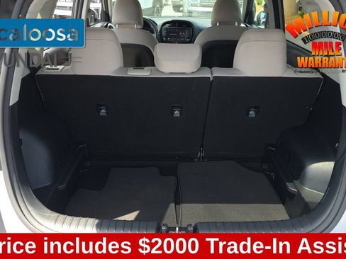 Used 2023 Kia Soul LX w/ Option Group 015 FWD image 10