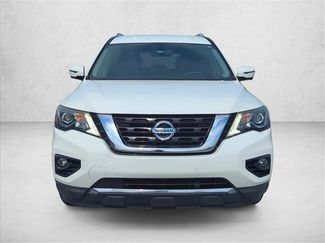 Used 2018 Nissan Pathfinder SL video 2