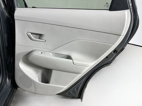 Used 2025 Hyundai Kona SEL FWD image 28