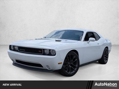 Used 2013 Dodge Challenger R/T RWD image 1