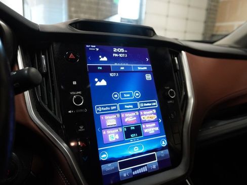 Used 2020 Subaru Outback Touring XT image 11