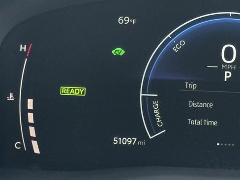 Used 2025 Toyota Camry LE image 15