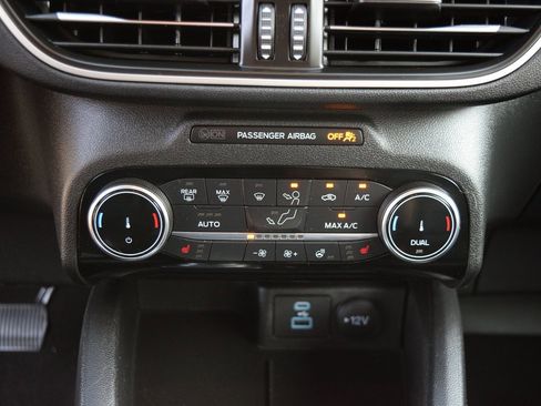 Used 2022 Ford Escape SEL image 22