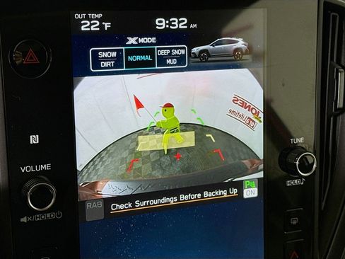 Certified 2025 Subaru Crosstrek 2.5i Limited w/ Crosstrek Mirror Package image 6