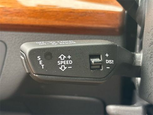 Used 2023 Audi Q5 2.0T Premium w/ Convenience Package image 35