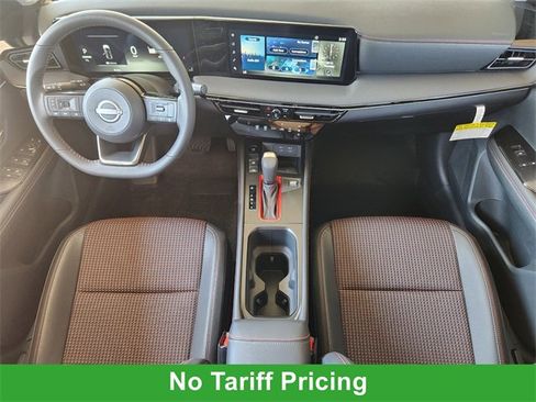New 2025 Nissan Kicks SR image 19