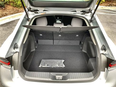 New 2026 Toyota Prius LE image 32