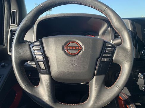 Used 2023 Nissan Frontier PRO-4X w/ Technology Package image 11