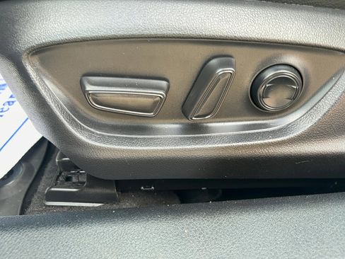 Used 2020 Toyota Camry XSE image 16