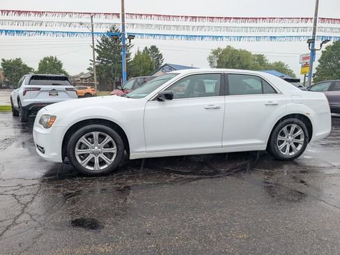 Used 2013 Chrysler 300 S AWD/4WD image 4