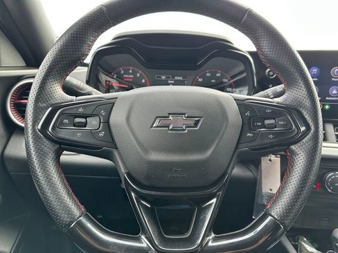 Certified 2024 Chevrolet Trax RS image 27