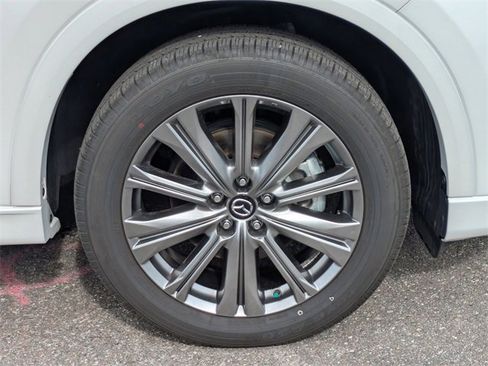 Certified 2025 MAZDA CX-5 Signature image 9