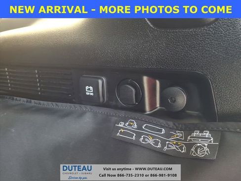 Used 2024 Jeep Grand Wagoneer Series III w/ Rear Seat Video Group 1 image 8