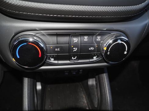 Certified 2021 Chevrolet TrailBlazer LT w/ Driver Confidence Package FWD image 13