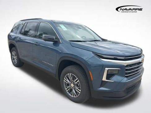 New 2026 Chevrolet Traverse LT image 1