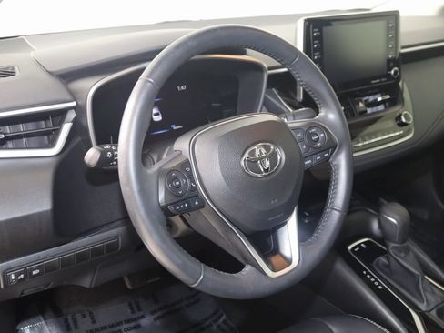 Used 2022 Toyota Corolla XLE image 6