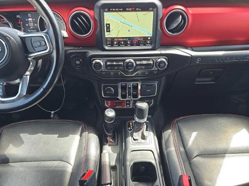 Used 2021 Jeep Wrangler Unlimited Rubicon AWD/4WD image 5
