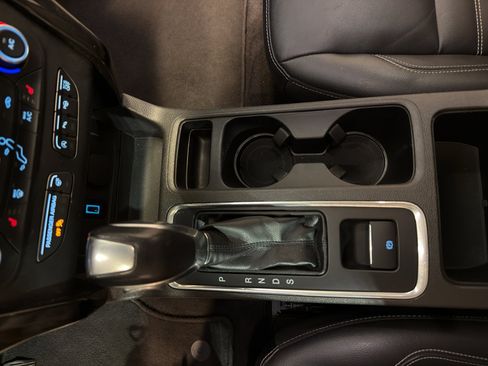 Used 2018 Ford Escape Titanium image 19