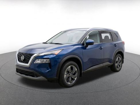 Used 2025 Nissan Rogue SV FWD image 3