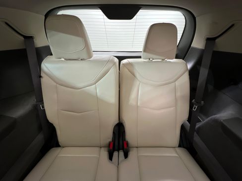 Used 2022 Cadillac XT6 Premium Luxury w/ Technology Package image 22