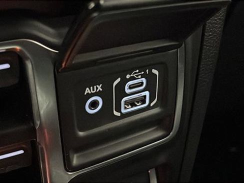 Used 2022 Jeep Wrangler Unlimited Rubicon w/ LED Lighting Group image 10