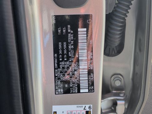 Certified 2025 Lexus GX 550 w/ Cold Area Package AWD/4WD image 30