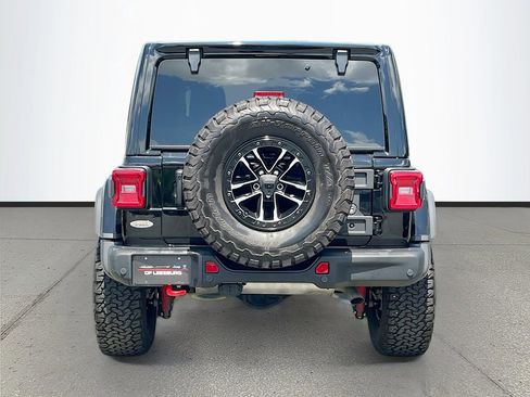 Used 2025 Jeep Wrangler Unlimited Rubicon image 6