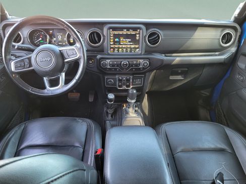 Used 2021 Jeep Wrangler Unlimited Sahara w/ Cold Weather Group AWD/4WD image 7