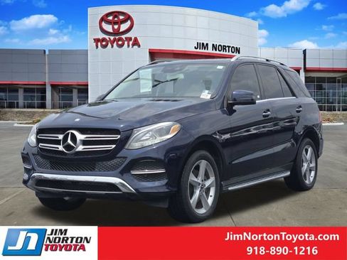Used 2017 Mercedes-Benz GLE 350 4MATIC image 3