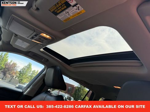 Used 2025 Toyota Highlander XLE image 34