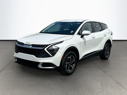 Certified 2025 Kia Sportage LX AWD/4WD image 3