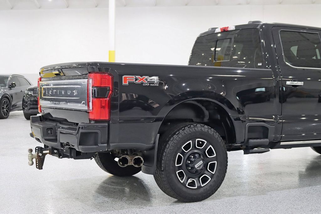 Used 2024 Ford F350 Platinum AWD/4WD image 10